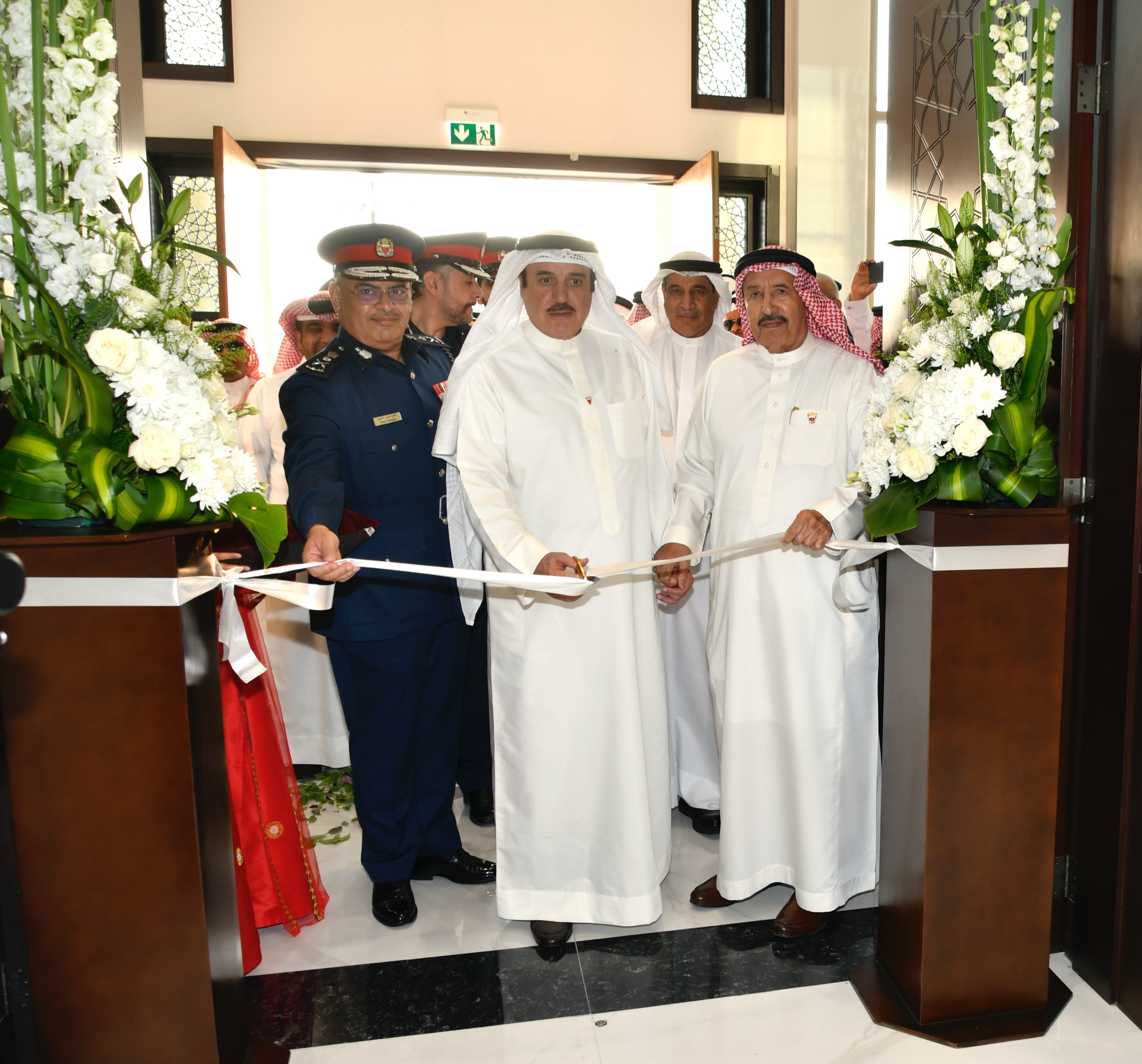 بحضور معالي رئيس مجلس النواب .. محافظة المحرق تفتتح معرض الصور التاريخية احتفاءً بالأعياد الوطنية<